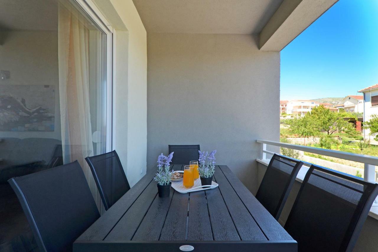 Sunshine Apartman Trogir Kültér fotó