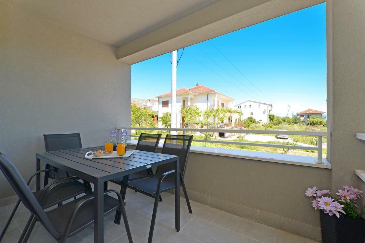 Sunshine Apartman Trogir Kültér fotó